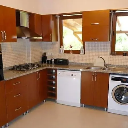 Marmaris Sleeps 8 Pool Air Con Wifi Villa