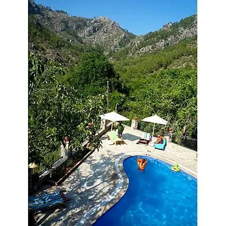 Villa Marmaris Sleeps 8 Pool Air Con Wifi *